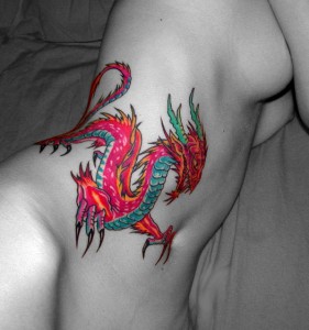 tatuagem feminina dragao 281x300 tatuagem feminina dragao