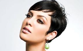 CABELOS FEMININOS COM UM TOQUE BOYISH