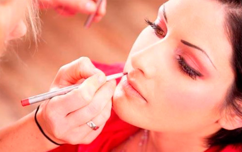CURSO DE MAQUIAGEM PROFISSIONAL SENAC