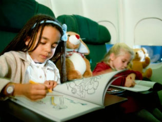 VIAJE DE AVIAO COM CRIANCA PEQUENA